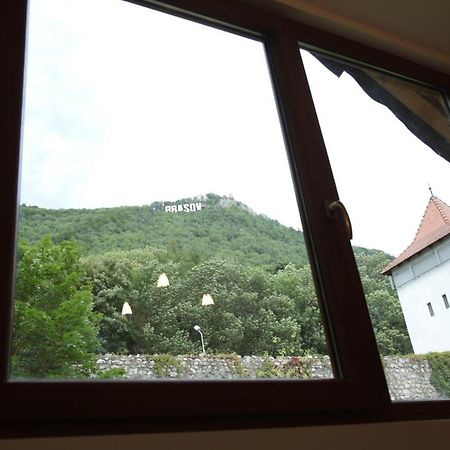 Downtown Hostel Brasov Exterior photo